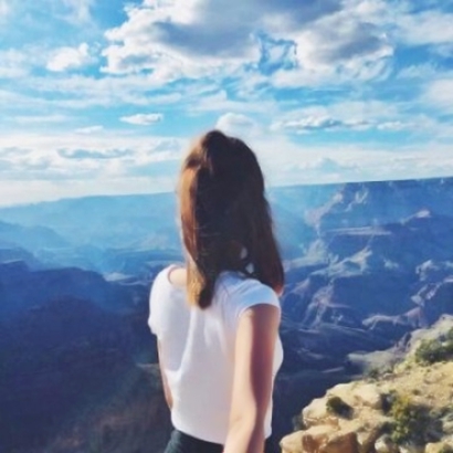 29张高清小清新女生背影头像 适合当微信头像