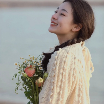 清新自然干净款女生微信头像上新啦，共20张