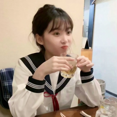 自带仙女气质的小姐姐头像合集 共12张
