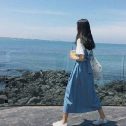 29张高清小清新女生背影头像 适合当微信头像