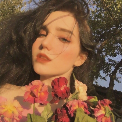 女生ins欧美风高清头像合集 18张好看的ins欧美女生头像