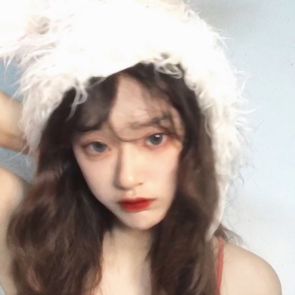 28张超高清真人可爱闺蜜头像 好看又治愈的女生头像合集