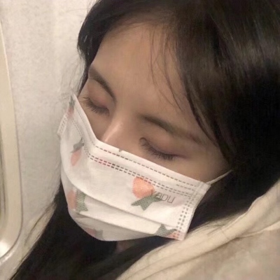 20张ins风清冷模糊白月光女生真人头像分享