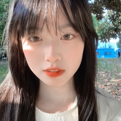 20张女生专用可爱真人手机头像合集