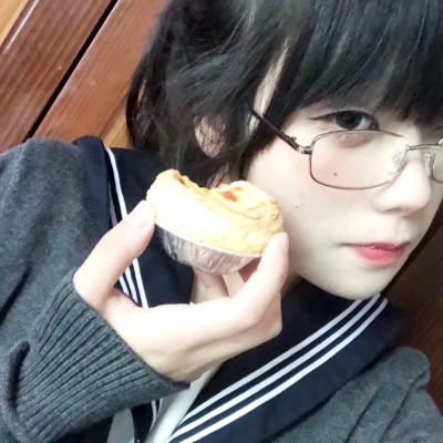 20张ins风清冷模糊白月光女生真人头像分享