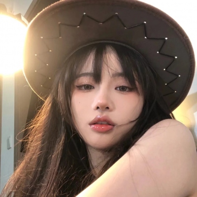 适合网恋的有气质真人女生头像合集（18张）