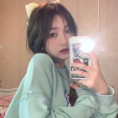 抖音超火女生头像合集 共16张