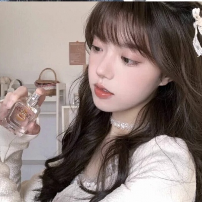 13张高质量真人女生头像图集上新