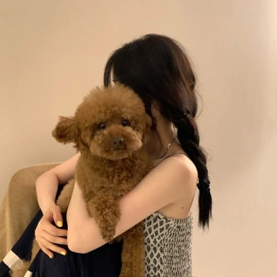 小红书种草的女生真人搞笑头像（10张）