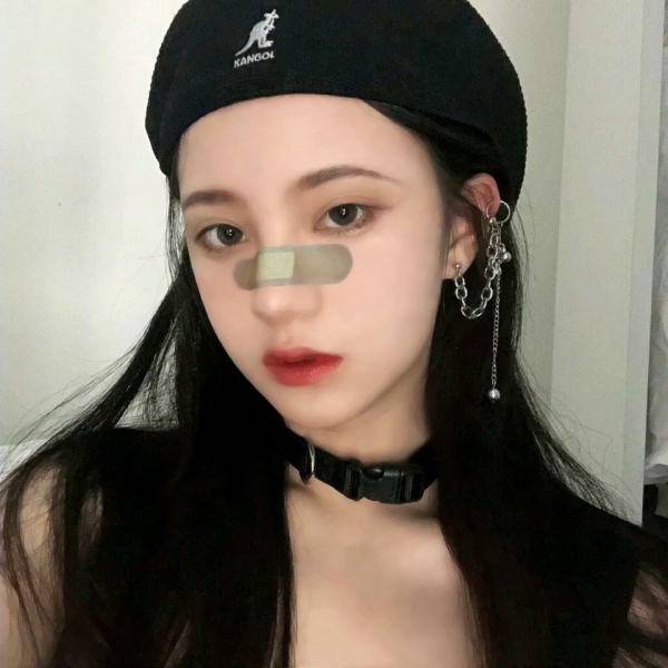 16张高清时髦高冷女生头像 自带氛围感的气质款头像合集