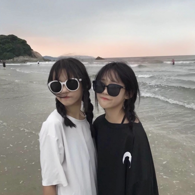 高清真人闺蜜头像合集 36张好看的高清真人款精选