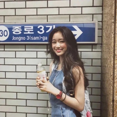 超火的女生头像合集 共11张高清图