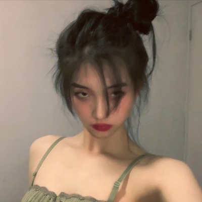 微信女生头像高冷气质 颜值女神自带的清冷感太绝了