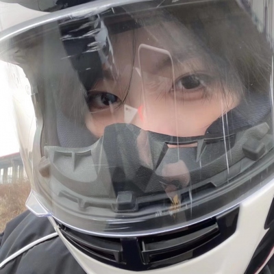 20张ins风清冷模糊白月光女生真人头像分享