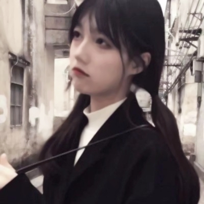 混网干净女生头像合集 20张高清好看的女生头像资源