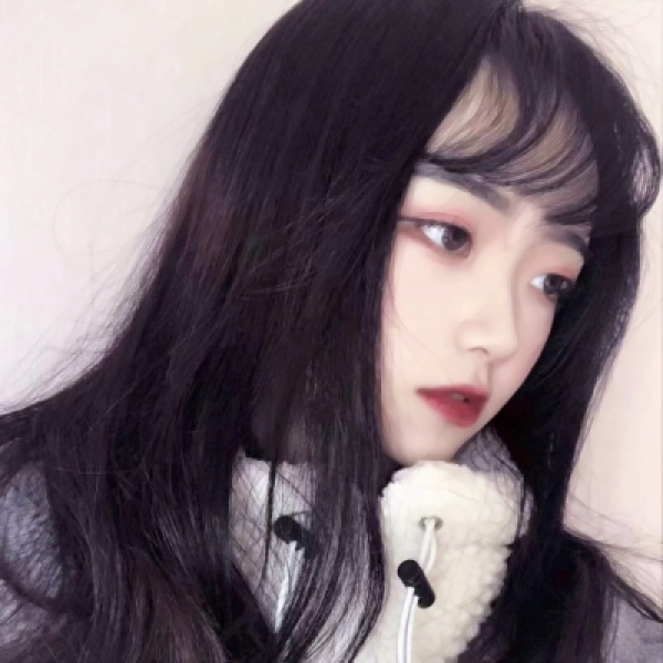 15张超清可爱女网红正脸头像 适合当头像的女生正脸照