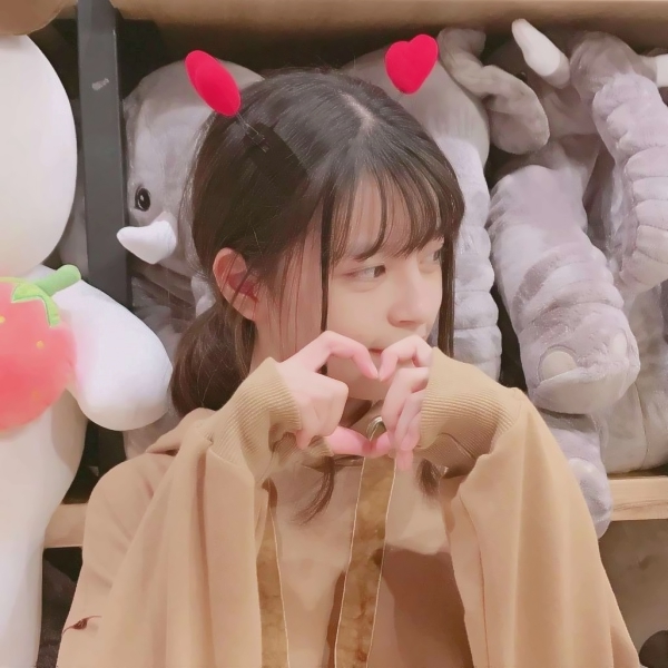 16张复古高清女生头像 自带氛围感的复古女性气质