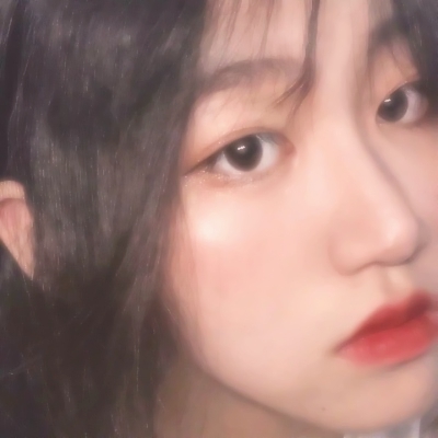 30张高清好看的女生真人头像分享