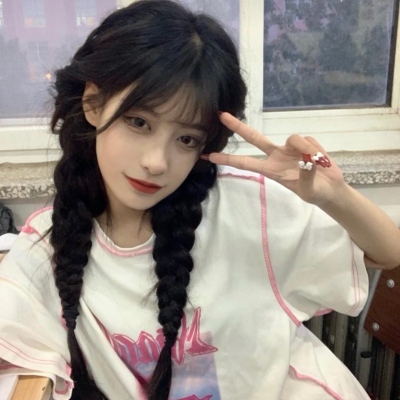 17张氛围感拉满的真实女生网图头像