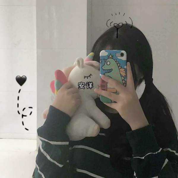 36张超萌带贴纸女生QQ头像 超清可爱款分享