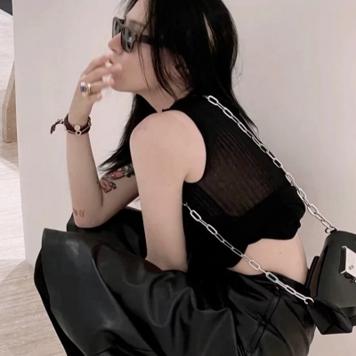女生超拽霸气头像合集！10张高清酷感拉满的头像图