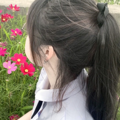 网红脸清秀女生头像合集 20张