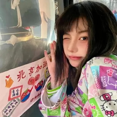12张超仙粉色系真人少女头像，戳中你的少女心