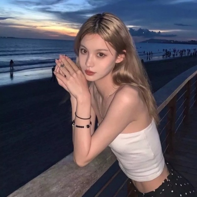 超火的ins风温柔干净女生头像，共19张可直接用