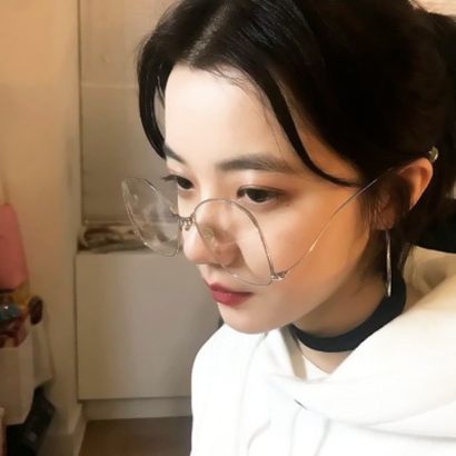 14张高清帅气女生头像 又酷又飒的时尚头像合集