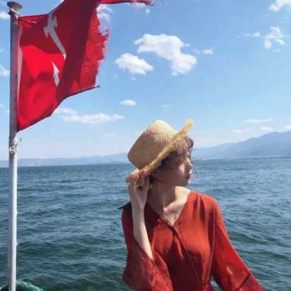 女生旅游微信头像！9张高清唯美氛围感拉满