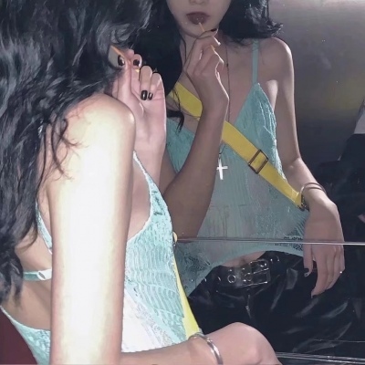 14张现实素颜女生生活照真人头像合集