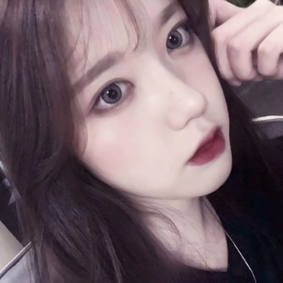 QQ优质玩网女生头像（24张）