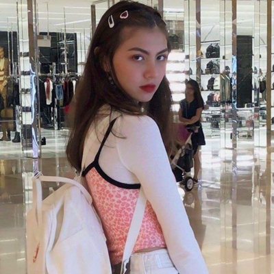 36张高清真实外国女生头像 个性实拍美女头像素材