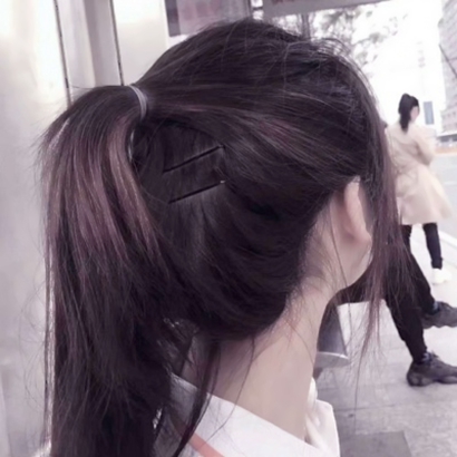 15张高清潮酷女生个性头像 氛围感拉满