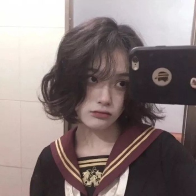 20张真人自拍少女清新可爱头像 女生头像合集