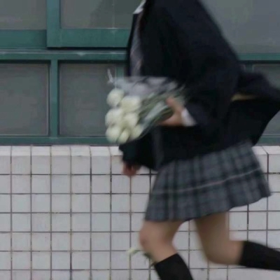 13张可爱女生真人部位高清头像