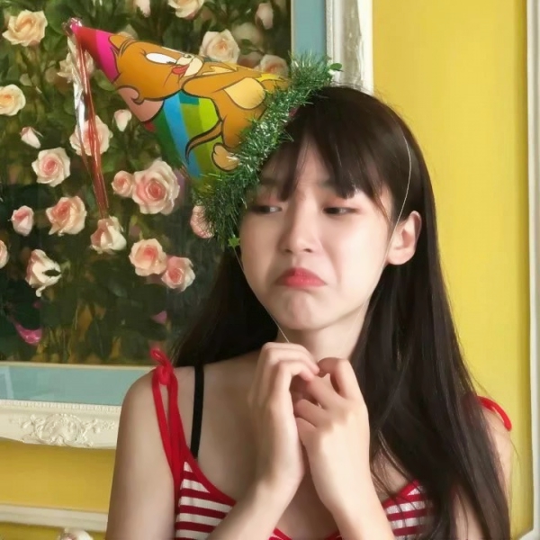 36张超萌带贴纸女生QQ头像 超清可爱款分享