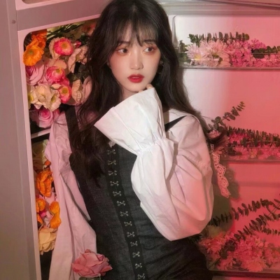 最新超仙真人女生头像 共6张高清图