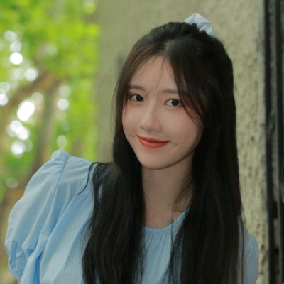 6张高级质感清新少女真人头像，氛围感拉满