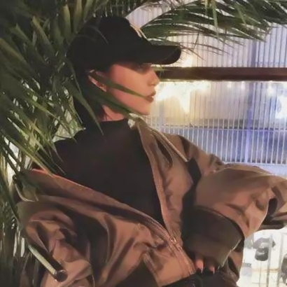 微信高冷成熟女生头像 12张高清好看的合集来了