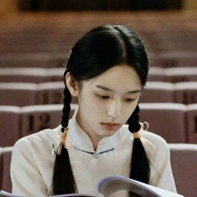 热门女生高清头像合集 共20张