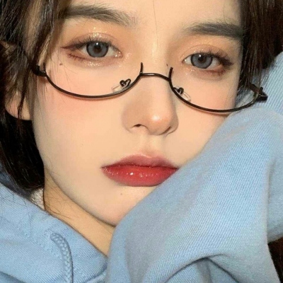 高清女生优质头像合集 共12张