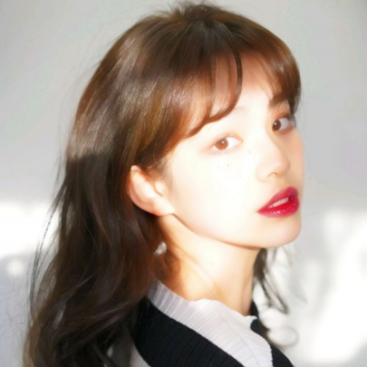 9张清晰好看的可爱自拍女生头像合集