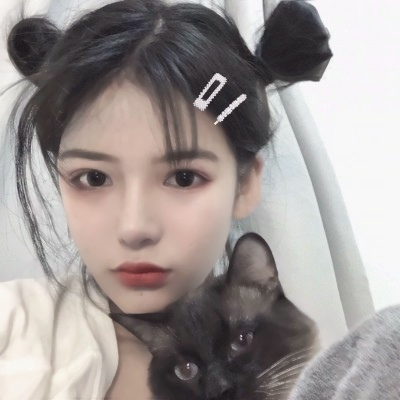 14张高清真人帅气冷感女生QQ头像