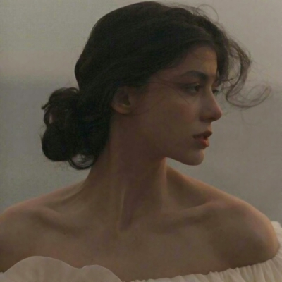 10张高清有气质的欧美风女生头像合集