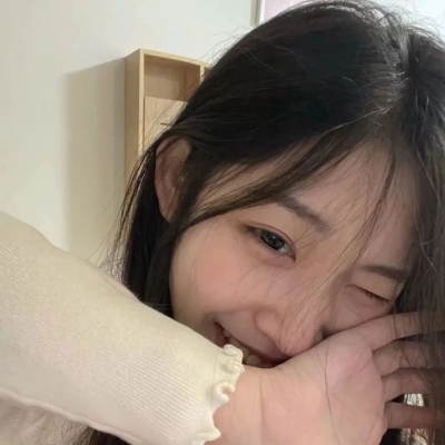 8张氛围感拉满的露脸小清新女生头像合集