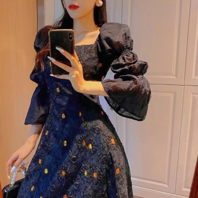 优雅文艺不露脸女生头像 8张合集送上