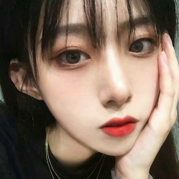 22张超清真人高冷小姐姐头像合集 女生头像专属精选