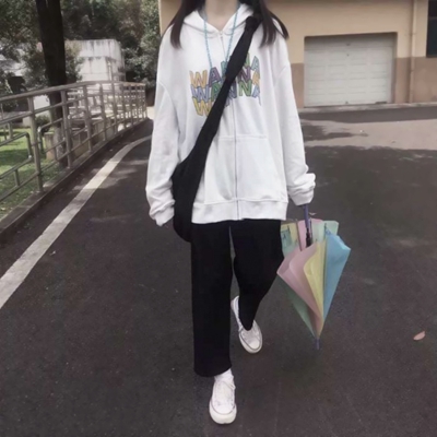 13张高清长腿少女头像 个性女生部位头像合集
