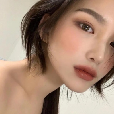 抖音热门女生网红头像 13张高清好看大图